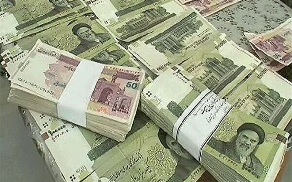 نقدینگی آذرماه ۴۴۲۶ هزار میلیارد تومان شد