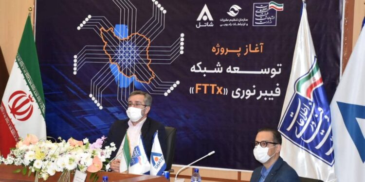افتتاح پروژه ملی فیبر نوری شاتل در قم