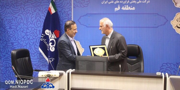 انعقاد تفاهمنامه همکاری شرکت پخش فرآوردههای نفتی قم با دانشکدگان فارابی