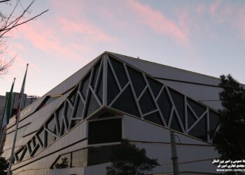 ساخت مجتمع امین به پشتوانه 60 سال احداث پاساژهای تجاری در قم و تهران