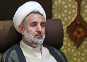 نایب رئیس مجلس: قیمت بنزین افزایش نمی‌یابد