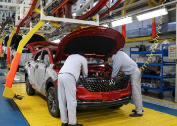 آیا بهمن موتور تعطیل می‌شود؟