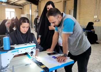 رقابت 330 نفر از مهارت‌آموزان و فعالان حوزه پوشاک در مسابقات مهارتی دوخت قم