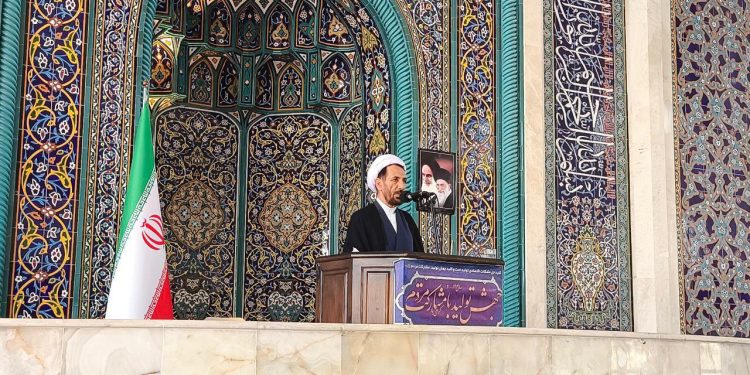 دولت در مسیر اجرای عدالت حرکت میکند/ اهتمام مسؤولان به حل مشکلات مناطق آزاد و جزیره کیش