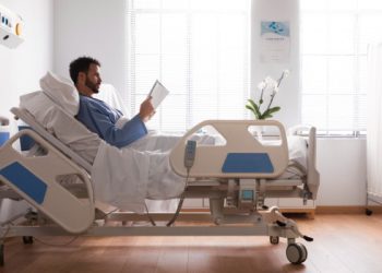 کمبود بیش از هزار تخت بیمارستانی در قم