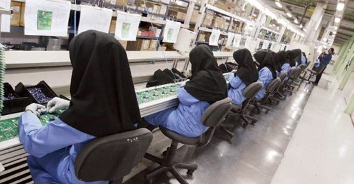 نیمی از جامعه، نیمی از اقتصاد؛ چرا توسعه بدون زنان ممکن نیست؟